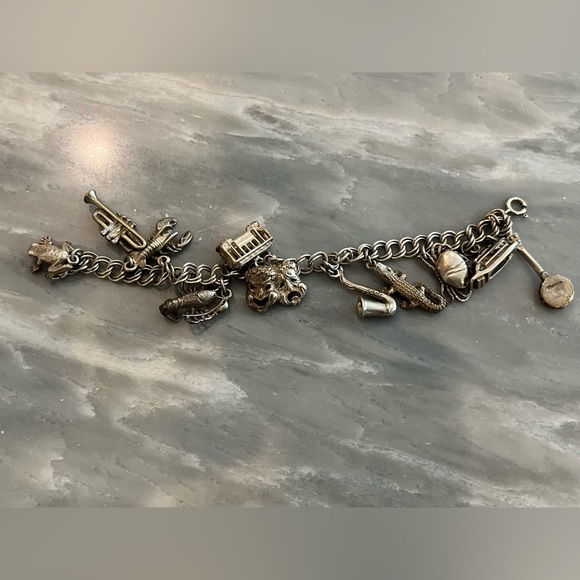 Jewelry - Sterling silver vintage Louisiana themed charm bracelet